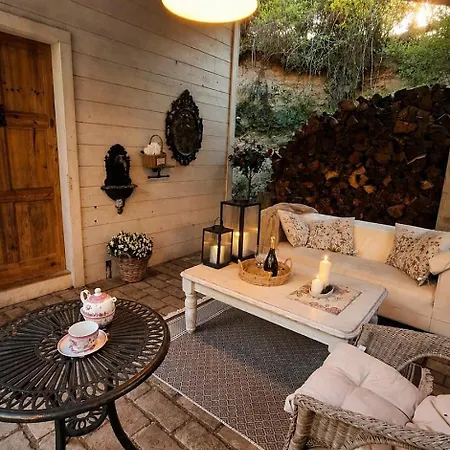 Hidden Rock - Romantic Reatreat And Hot Tub Rynoltice