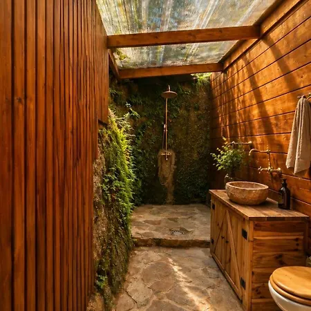 Hidden Rock - Romantic Reatreat And Hot Tub Rynoltice